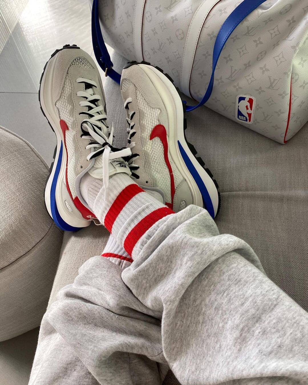 Nike 與 Sacai 的聯名鞋在紅什麼？解構經典打造新風貌