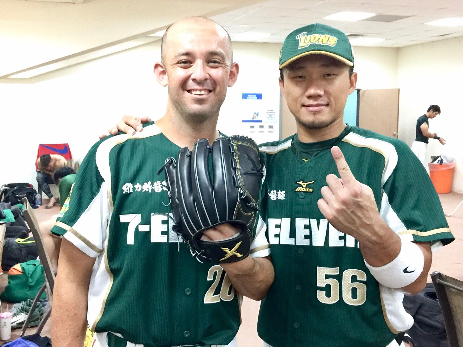 台灣職業棒球員自創品牌第一人，劉芙豪與「JAX」的心路歷程