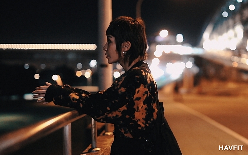 擁抱人生每段故事，我懷著溫柔與堅毅前行－梁云菲Nana