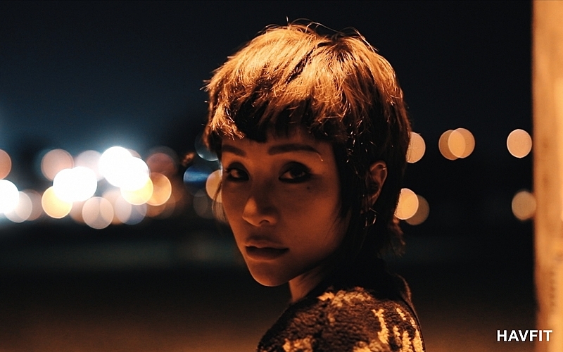 擁抱人生每段故事，我懷著溫柔與堅毅前行－梁云菲Nana