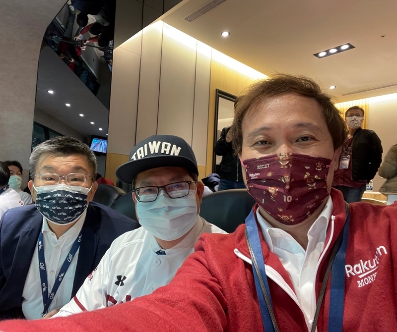 從La New熊到樂天桃猿Rakuten Monkeys，浦韋青領隊的17年棒球故事